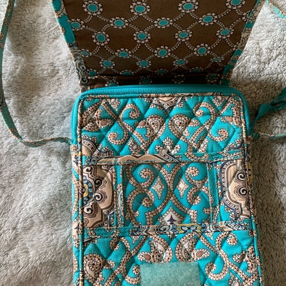 Vera Bradley purse!! - Picture 2 of 3